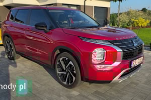 Mitsubishi Outlander SUV 2024