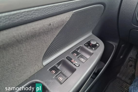 Volkswagen Golf Hatchback 2004