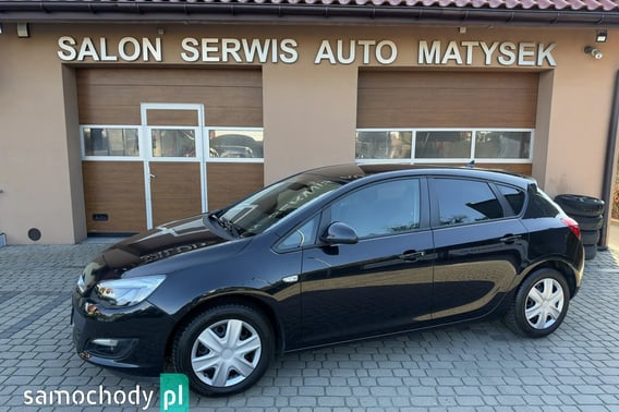 Opel Astra Hatchback 2015