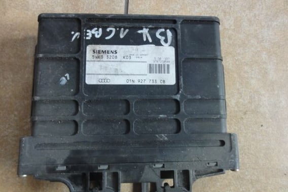 VW PASSAT B5 STEROWNIK 01N927733CB