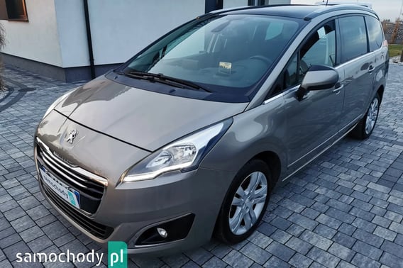Peugeot 5008 Minivan 2015