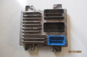 OPEL ASTRA J IV 1,4TURBO STEROWNIK SILNIKA 12644081