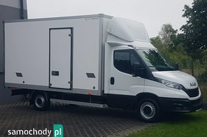 IVECO Daily Kontener 2023