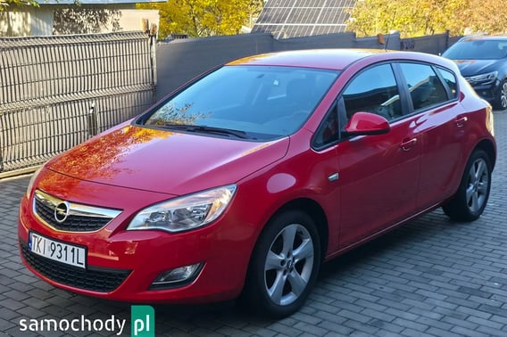 Opel Astra Hatchback 2010