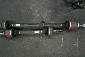 OPEL ASTRA K 1,4B AUTOMAT PÓŁOŚ LEWA 39129239ACGB