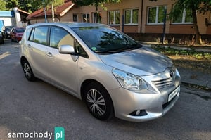 Toyota Verso Minivan 2011