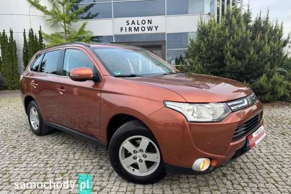 Mitsubishi Outlander SUV 2012