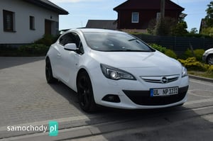 Opel Astra Coupe 2012