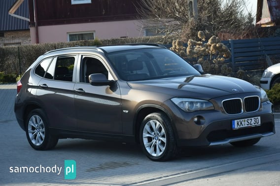 BMW X1 SUV 2011