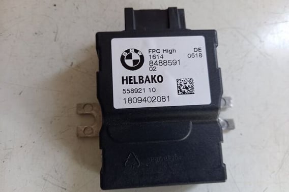 BMW 5 G30 M550 MODUŁ POMPY PALIWA 8488591