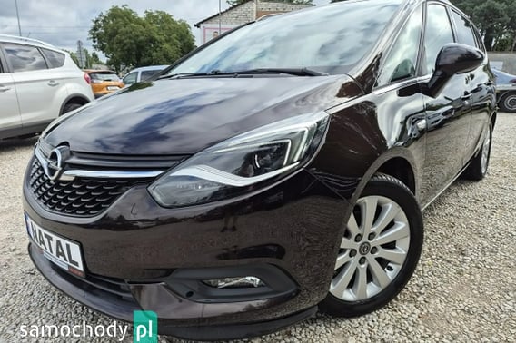 Opel Zafira Minivan 2017