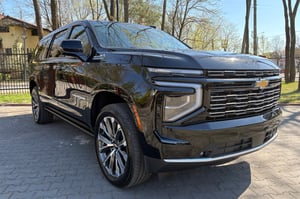 Chevrolet Suburban SUV 2026