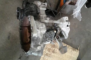 VW TOURAN II 1,6TDI SKRZYNIA BIEGÓW MFR