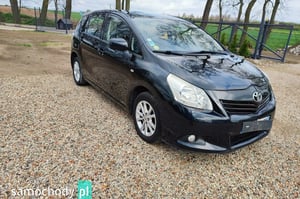 Toyota Verso Minivan 2011