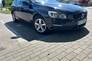 Volvo V60 Kombi 2017