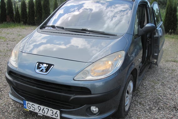 Peugeot 1007 Hatchback 2006