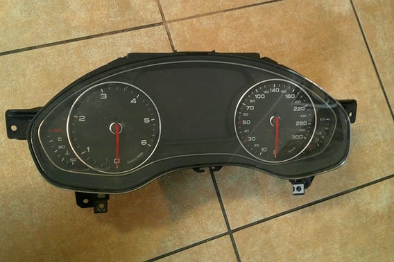 AUDI A6 C7 LICZNIK 4G8 920 931 N