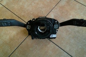 VW TIGUAN PRZEŁĄCZNIK ZESPOLONY TAŚMA 5K0953501BF