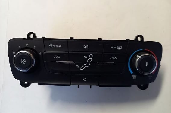 FORD FOCUS MK3 LIFT PANEL NAWIEWU I KLIMATYZACJI