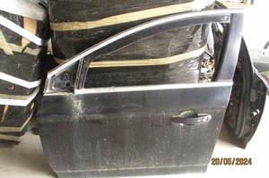 FORD MONDEO MK4 KOMBI LIFT DRZWI PRZÓD/TYŁ PRAWE G6