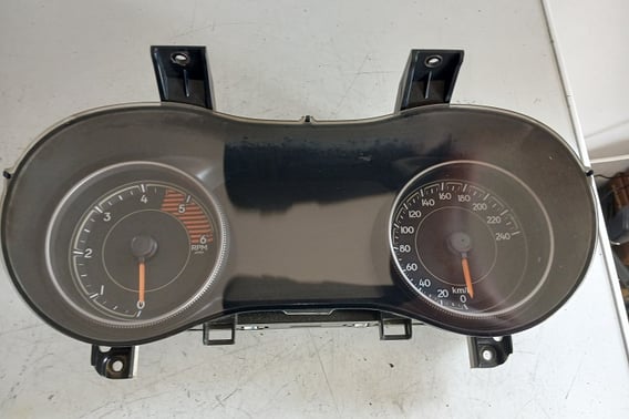 JEEP CHEROKEE KL LICZNIK P68274079AC EUROPA