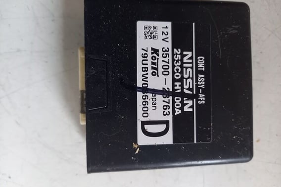 NISSAN QASHQAI J11 MODUŁ STEROWNIK ŚWIATEŁ 35700-28763