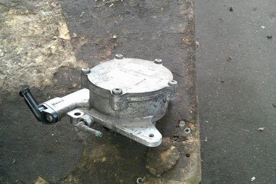 HYUNDAI TUCSON II 2,0CRDI VACUUM POMPA 28810-2F600