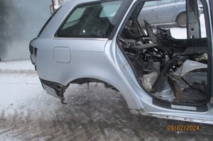 SEAT EXEO KOMBI BŁOTNIK TYŁ PRAWY LS7Y
