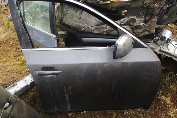 BMW E61 DRZWI PRZÓD/TYŁ PRAWE/LEWE A52/7