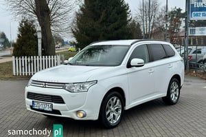 Mitsubishi Outlander SUV 2014