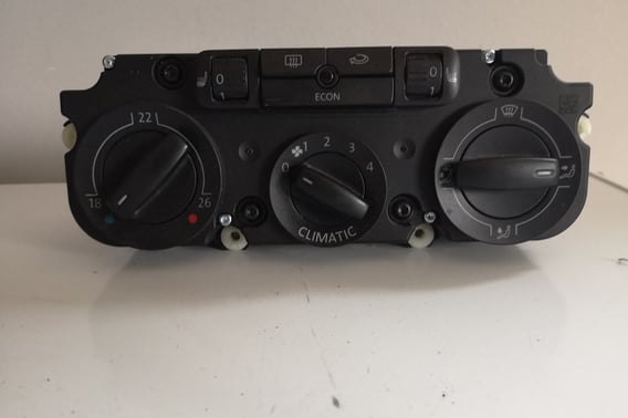 VW GOLF V PLUS PANEL NAWIEWU I KLIMATYZACJI 5M1820045