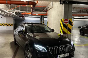 Mercedes-Benz E-Klasa Sedan 2016