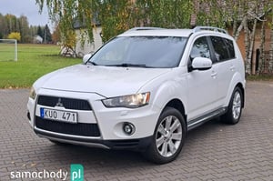 Mitsubishi Outlander SUV 2011