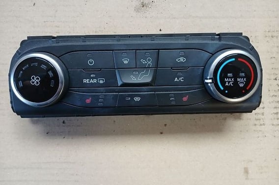 FORD FIESTA MK8 PANEL NAWIEWU I KLIMATYZACJI H1BT-14D068-BG