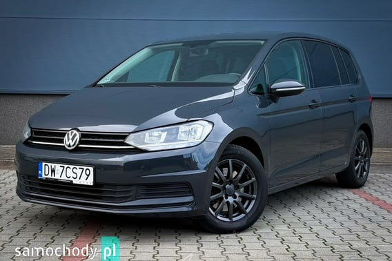 Volkswagen Touran Minivan 2016