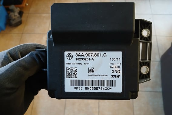 VW PASSAT B7 MODUŁ HAMULCA RĘCZNEGO 3AA907801G