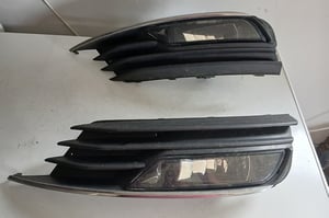 AUDI A3 S3 8V HALOGEN PRAWY LEWY 8V0941700B/8V0941699B EUROPA