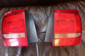 VW TOURAN II LAMPA TYŁ PRAWA LEWA EU