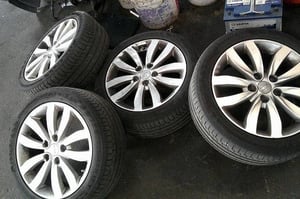 KIA CARENS III LIFT IV ALUFELGI 17 CALI 53910A4250 KOMPLET
