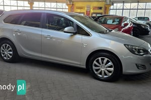 Opel Astra Kombi 2012