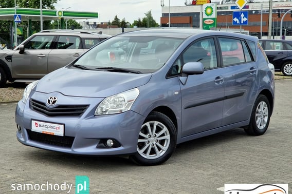 Toyota Verso Minivan 2011