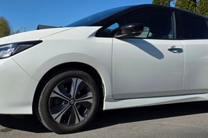 Nissan Leaf Hatchback 2021