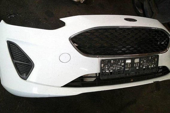FORD FIESTA MK8 ZDERZAK PRZÓD HH KOMPLETNY
