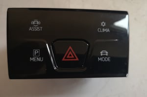 VW GOLF VIII ŚRODKOWY PANEL STEROWNIA 5H0925200R