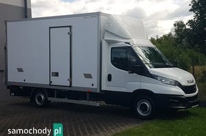 IVECO Daily Kontener 2023