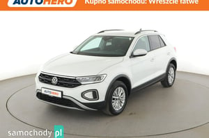Volkswagen T-Roc SUV 2022