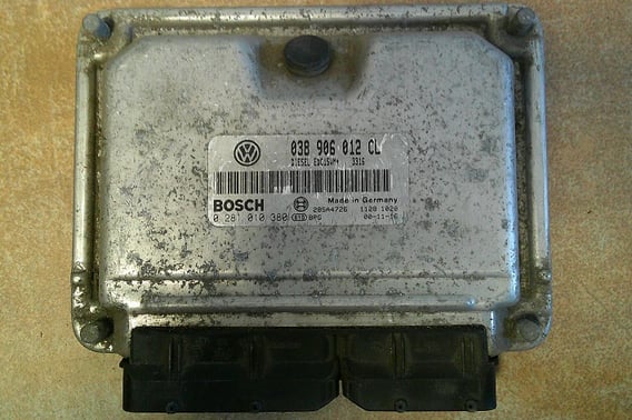 SKODA OCTAVIA I 1,9TDI STEROWNIK SILNIKA 038906012CL