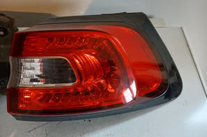 JEEP CHEROKEE KL LAMPA TYŁ PRAWA 68102908AF EUROPA