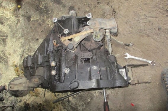 HYUNDAI SANTA FE II 2,2CRDI SKRZYNIA BIEGÓW 2WD