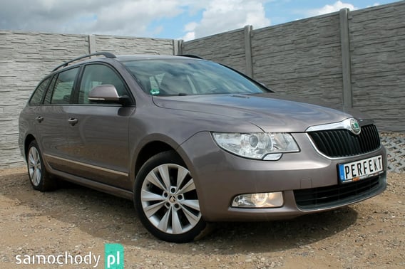 Skoda Superb Kombi 2011